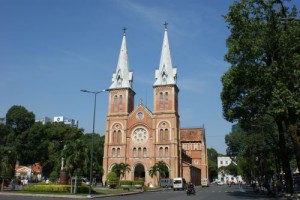 La cathédrale de Saigon, aujourd’hui Ho-Chi-Minh-Ville