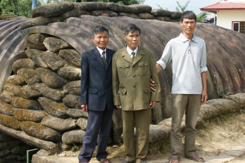 Des vétérans à Dien Bien Phu en 2012