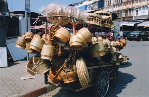 Laos - Vendeur ambulant