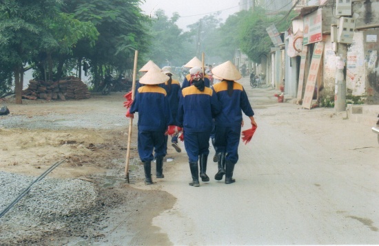  Bataillon de balayeuses de rue, un matin