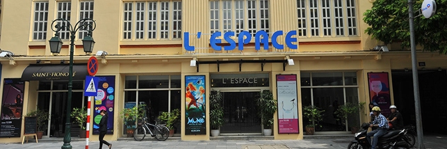  L'Espace