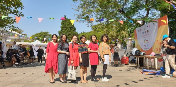 D’autres professeures de français: Yen 2016, Bao Nhung, Thuy Lise 2018, Anh Tu 2014, Thuy Linh et Tu Linh 2015