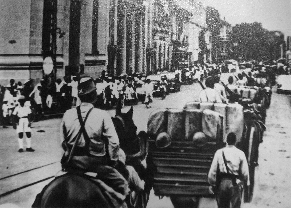 Jacques de Miribel - Saigon la Rouge - Les troupes japonaises entrent à Saigon en 1941