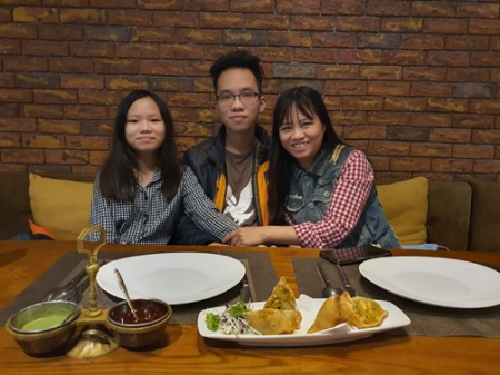 « Plaisir de retourner au restaurant en famille ! » Viet Quang