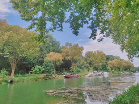 Les deux rives du canal de la Garonne