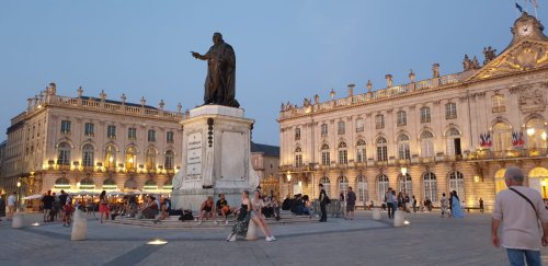 La Place Stanislas à 22h30. Qu’elle est belle !