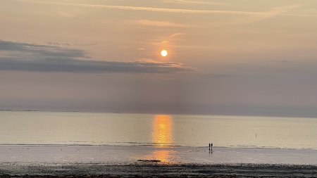 La plage au coucher du soleil