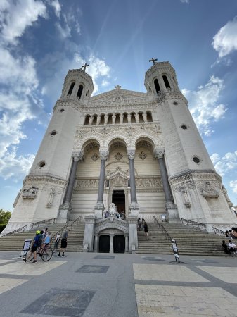 La basilique Notre-Dame-de-Fourvière
