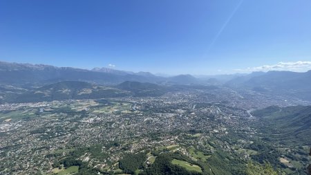 La ville de Grenoble vue du Mont-Saint-Eynard