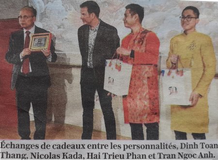 Préfasse connaît bien Thi Thu Hien qui animait la cérémonie mais qui ne figure pas sur la photo !