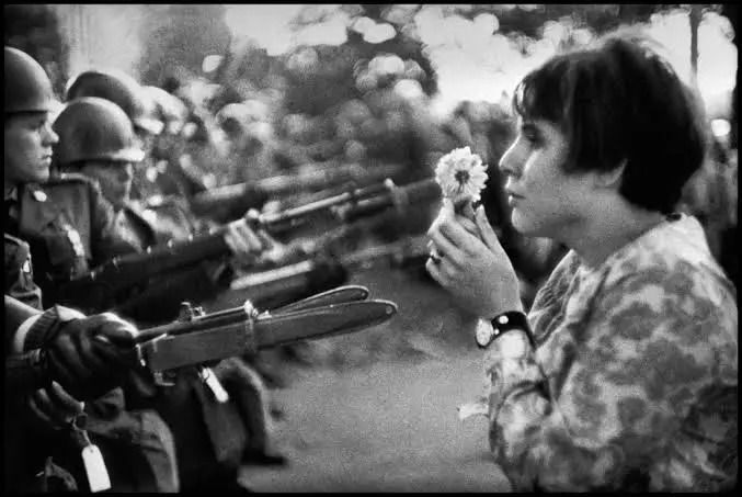 Remarquable par sa composition, cette photographie