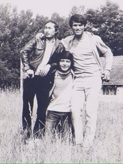 Daniel Freche (à gche) et ses amis, au CAFI
de Sainte-Livrade-sur-Lot dans les années 1970