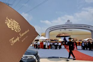 Cérémonie de pose de la première pierre du futur complexe de golf
Trump International de Hung Yen, non loin de Hanoï (Vietnam), le 21 mai 2025